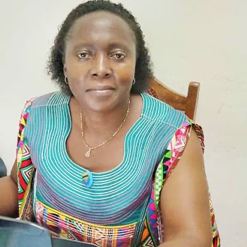 Mme Sara Nkensa Njiawouo